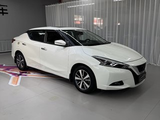 日产蓝鸟 1.6L 自动 炫酷版 
