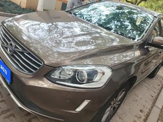 沃尔沃XC60 2.0T 