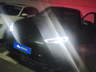 鸿蒙智行问界M5 1.5T 