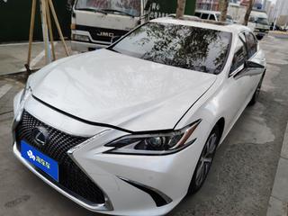 雷克萨斯ES 300h 