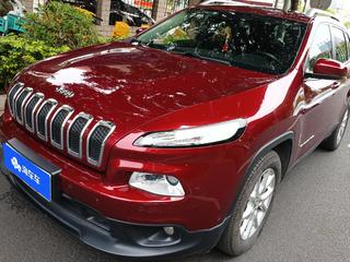 吉普自由光 2.0L 
