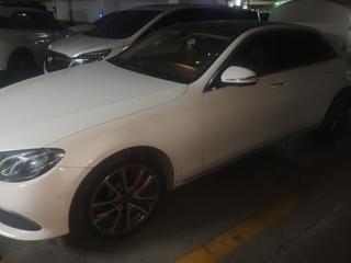 奔驰E级 E300L 运动时尚型 