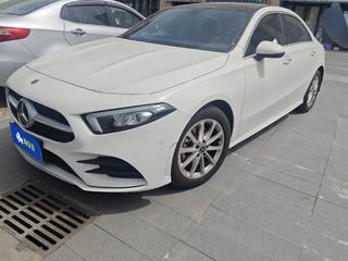 奔驰A级 1.3T 