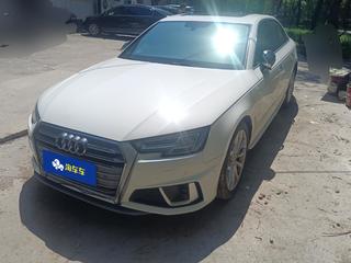 奥迪A4L 40TFSI 
