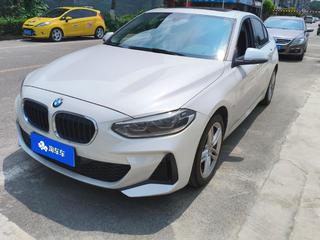宝马1系 1.5T 