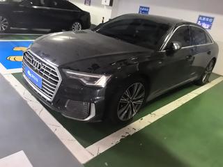 奥迪A6L 45TFSI 2.0T 自动 尊享动感型 