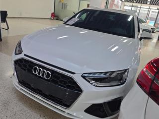 奥迪A4L 40TFSI 