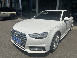 奥迪A4L 40TFSI 