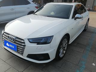奥迪A4L 40TFSI 