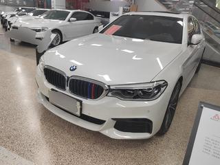 5系 530Li 2.0T 自动 尊享型M运动套装 