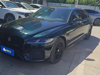 捷豹XFL P250 2.0T 自动 曜黑运动版 