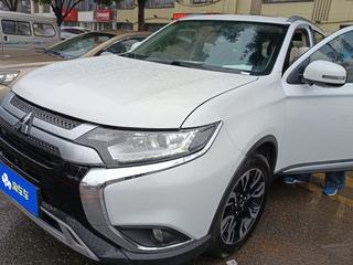 三菱欧蓝德 2.0L 自动 畅享版 