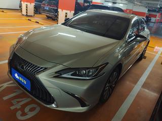 雷克萨斯ES 200 