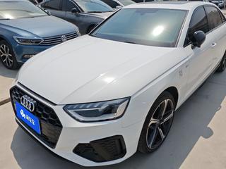 奥迪A4L 40TFSI 2.0T 自动 豪华动感型 