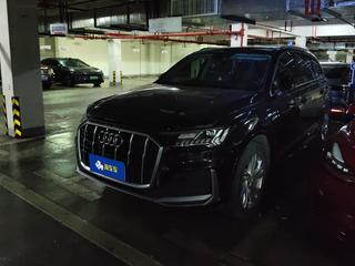 奥迪Q7 2.0T 运动型quattro-S-line 