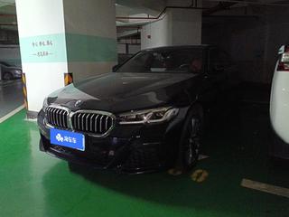 宝马5系 530Li 2.0T 自动 领先型M运动套装 