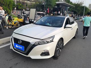 天籁 2.0L XL舒适版 