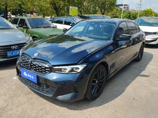 宝马3系 325Li 2.0T 自动 M运动曜夜套装 