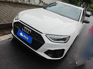 奥迪A4L 40TFSI 