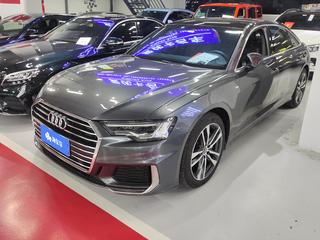 奥迪A6L 45TFSI 