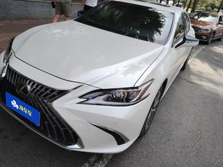 雷克萨斯ES 200 