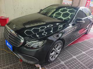 奔驰E级 E300L 运动时尚型改款 