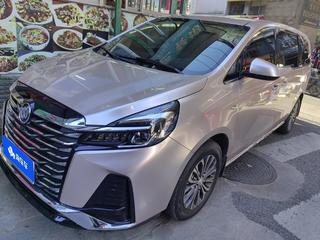 GL8 陆上公务舱 2.0T 7座 652T智享型 