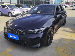 宝马3系 325i 2.0T 自动 M运动曜夜套装 