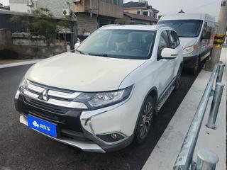 三菱欧蓝德 2.0L 自动 荣耀版 