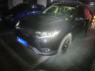 三菱欧蓝德 2.4L 自动 致享版 