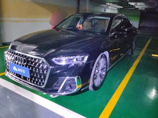奥迪A8L 3.0T 臻选型 