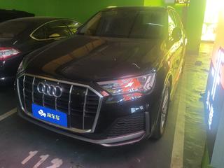 奥迪Q7 2.0T quattro-S-line运动型 