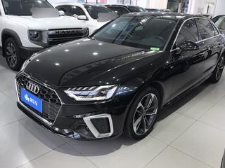 奥迪A4L 40TFSI 