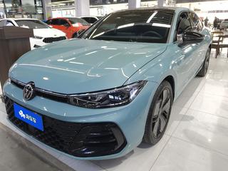 帕萨特 2.0T 380TSI星空龙尊版 