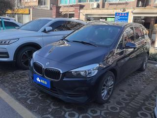宝马2系多功能旅行 1.5T 