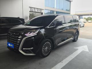 腾势D9 DM-i 1.5T 自动 1050尊享型 