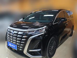 腾势D9 DM-i 1.5T 自动 980尊贵型 