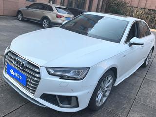 奥迪A4L 40TFSI 