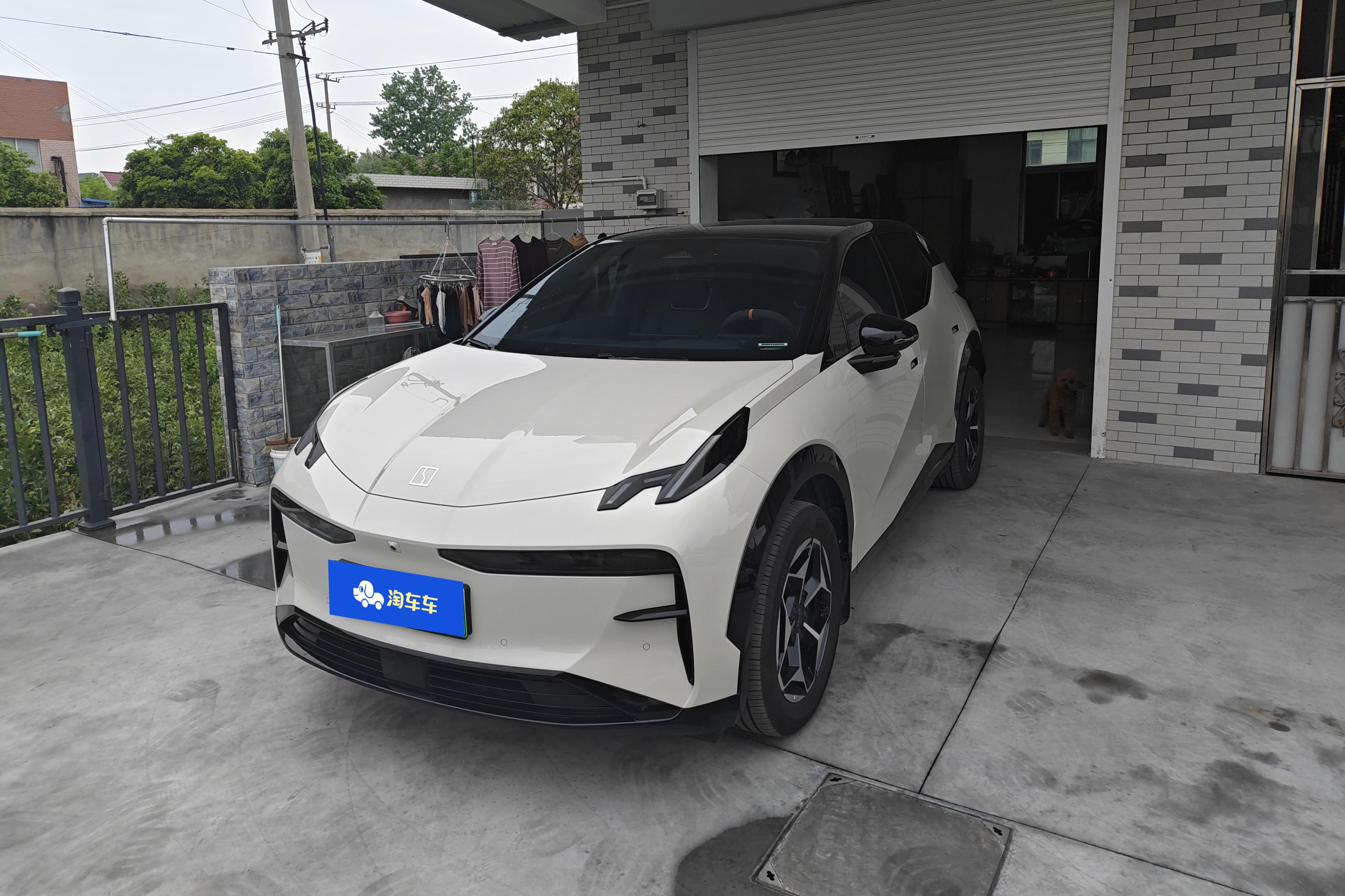 极氪X 2025款 后驱 