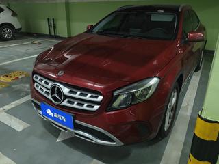 GLA 200 1.6T 动感型 