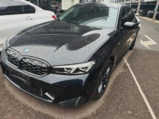 2023款 2.0T 自动 M运动曜夜套装 
