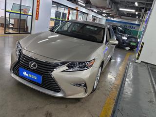 雷克萨斯ES 200 2.0L 精英版 