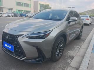 雷克萨斯NX 260 2.5L 创驰版 
