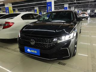 帕萨特 2.0T 330TSI改款星空精英版 