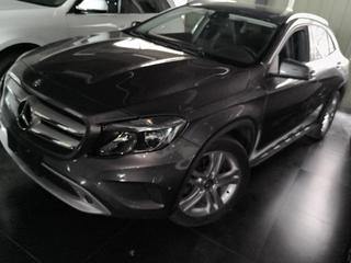 GLA 200 1.6T 动感型 