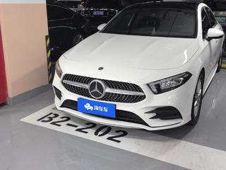 A级三厢 A200L 1.3T 运动轿车动感型 