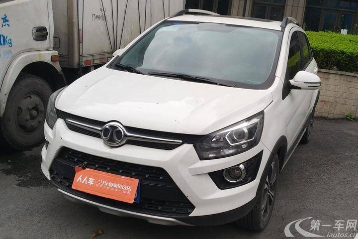 北京汽车绅宝X25 2015款 1.5L 手动 精英版 (国Ⅳ) 