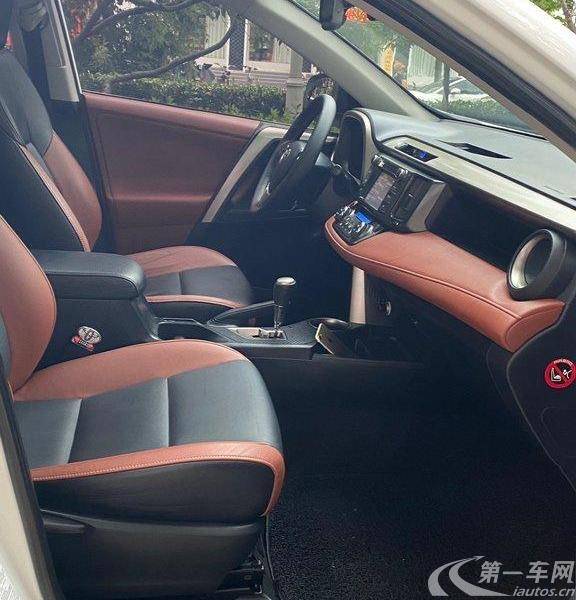 丰田RAV4 2015款 2.5L 自动 四驱 豪华版 (国Ⅴ) 