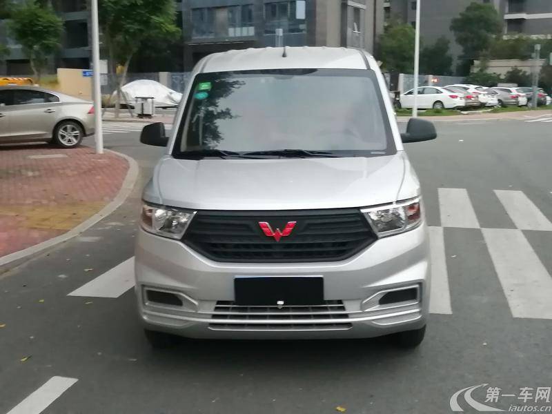 五菱荣光 2019款 1.5L 手动 2座 实用型厢式运输车 (国Ⅴ) 