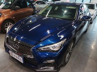 英菲尼迪q50l 2.0t 自动 豪华运动版